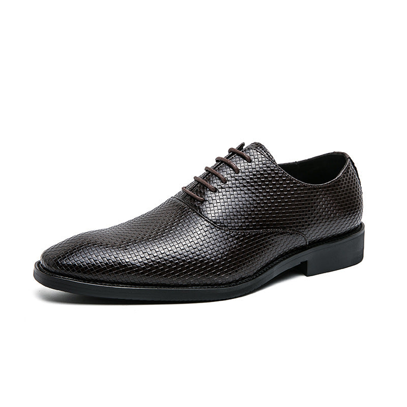 Chaussures d'affaires en cuir pour hommes, style rétro.