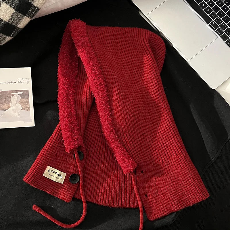 Chapeau d'Hiver en Laine Rouge – Bonnet Balaclava Tricoté avec Écharpe et Sangle – Confort et Élégance pour Femmes